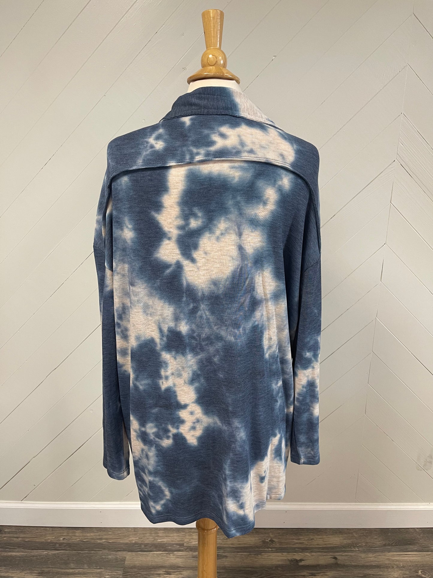 Vintage Blue Tie-Dye Button-Down Tunic