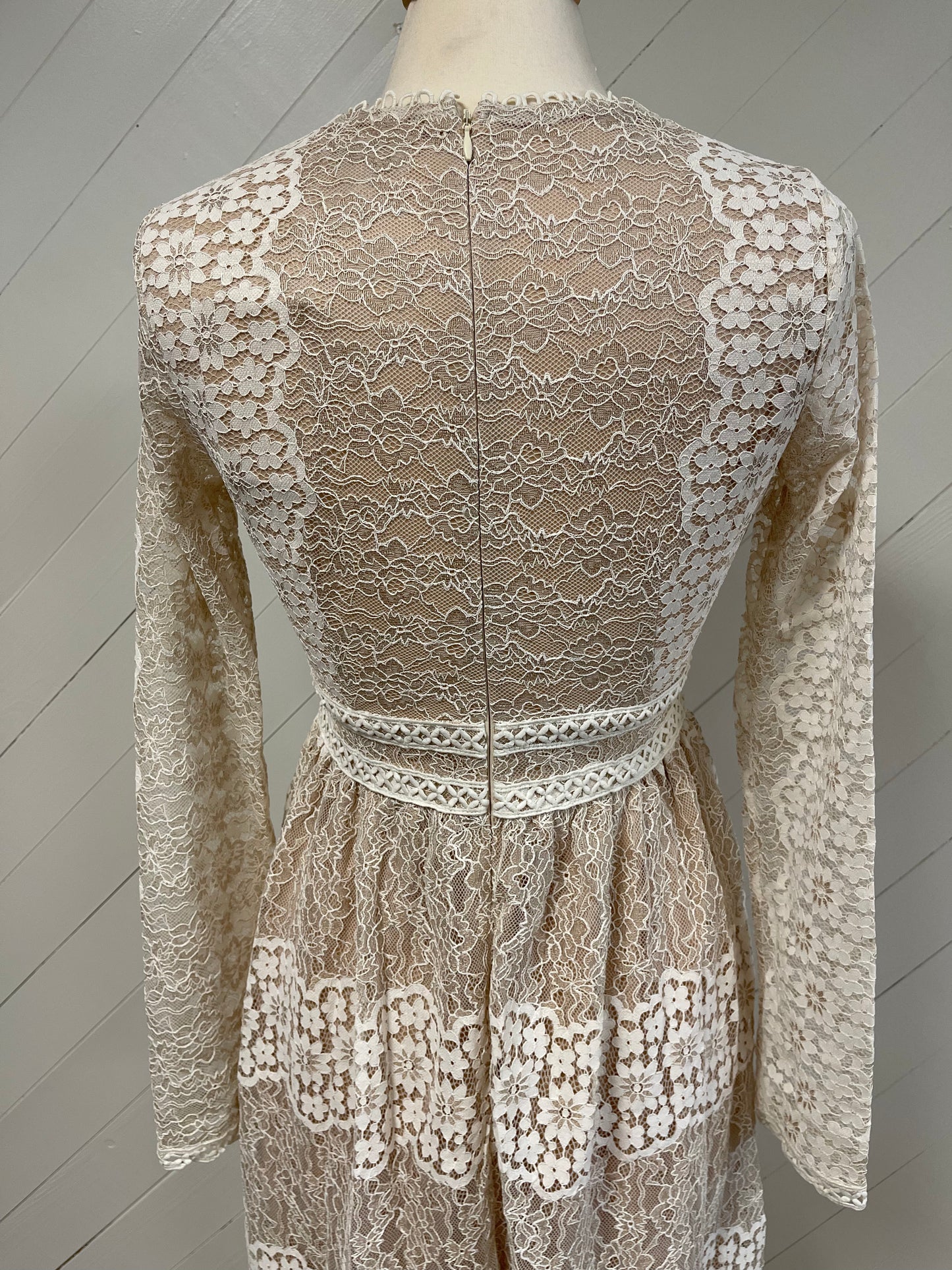 Royal All Over Lace Long-Sleeved Midi Dress